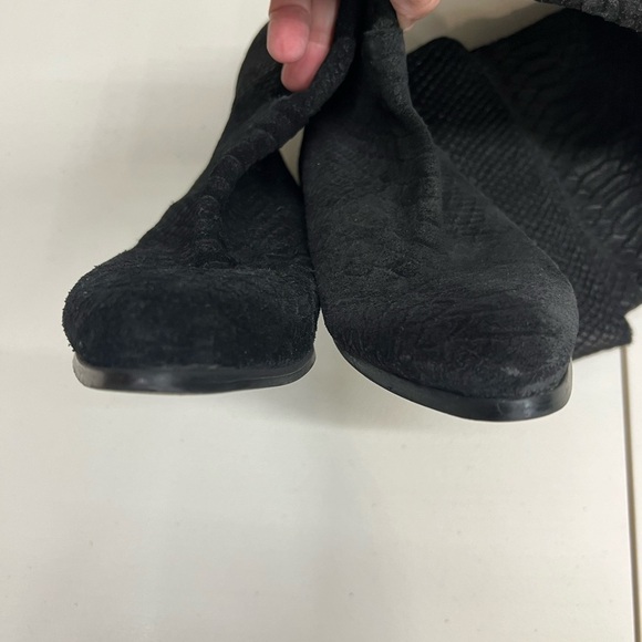 Seychelles Victory Croc Embossed Suede Leather Boots Size 6 - Picture 4 of 15